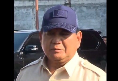 Presiden Prabowo Anugerahkan Kenaikan Pangkat Polisi yang Cedera Saat Amankan Demo